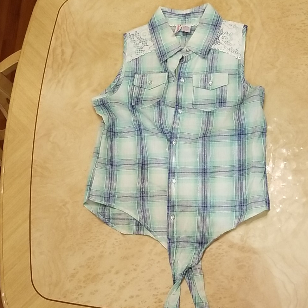 Girls Tye front shirt